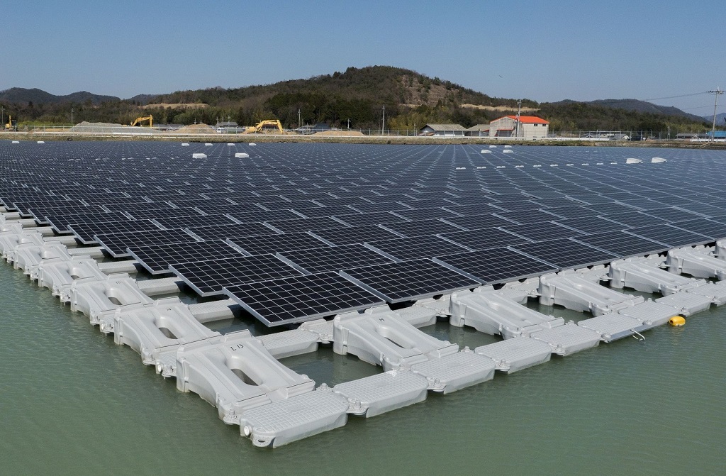 Япония: солнечные электростанции… на воде